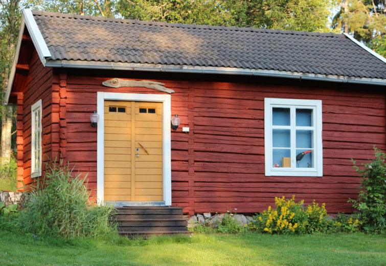 Red Pine Tar Shed