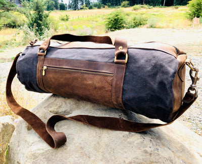 Discover Locally Crafted, Uniquely Distinct Duffle Bags: A Blend of Leather, Canvas and Artisanal Mastery