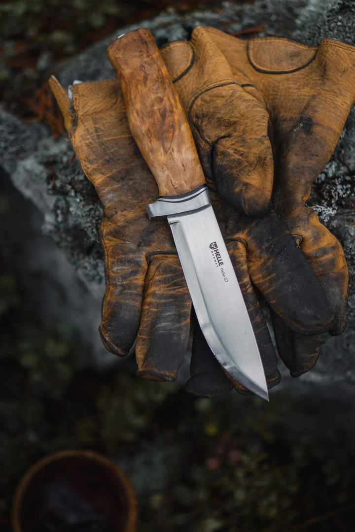 Helle_GT_Knife_on_glove_720x.
