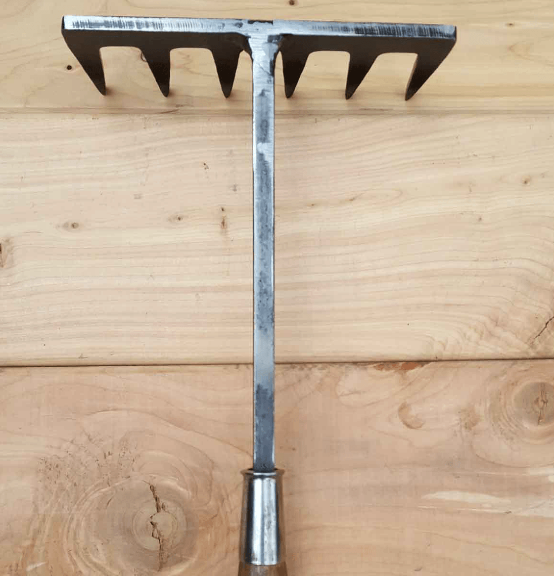 Hand Forged Garden Hand Rake – Craftsman Supply